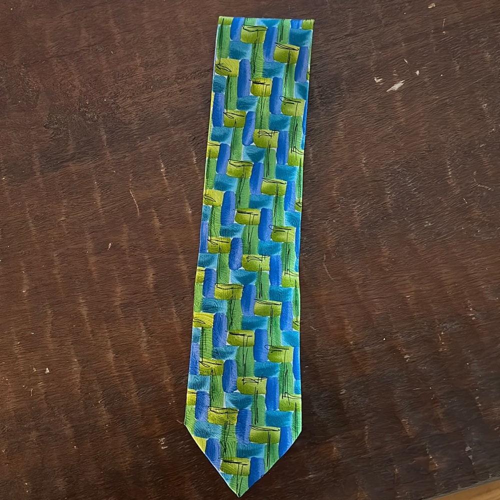 Like new J. Garcia men’s silk tie